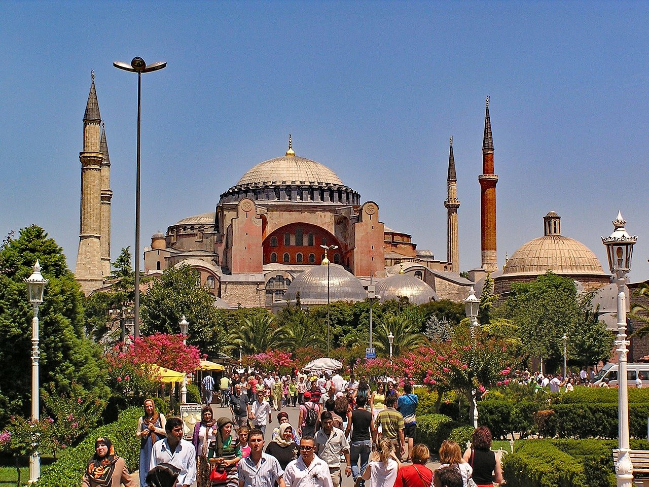 Top 10 Attractions Of Istanbul – A City With A Pride